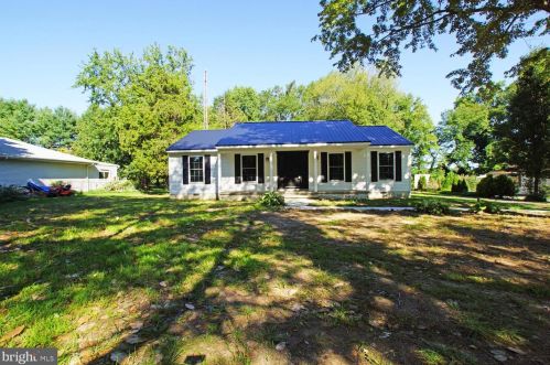 1549 Persimmon Tree Ln, Dover, DE 19901-1328