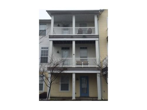 412 Driftwood Dr, Lorain, OH 44052-2083