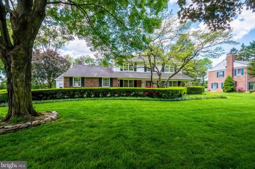 8 Tenby Dr, Wilmington, DE 19803-2619