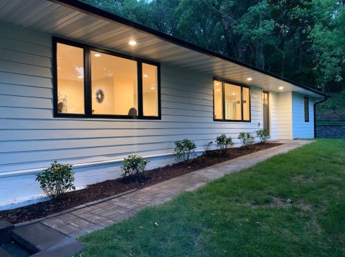 7914 Lea Rd, Minneapolis, MN 55438-1256