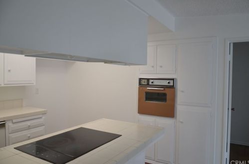 17 Merit Park Dr, Gardena CA  90247-3839 exterior