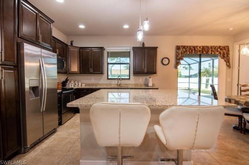 3754 6th Ave, Cape Coral FL  33904-5203 exterior