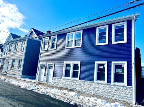 22 Prince St, Middletown, NY 10940-3948
