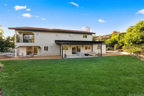 2216 Silver Peak Pl, Encinitas CA  92024-3145 exterior