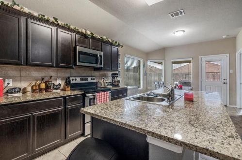 2620 Clarks Mill Ln, Fort Worth TX  76123-2620 exterior