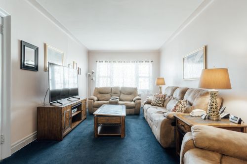 76 45th St, Bayonne NJ  07002-4024 exterior