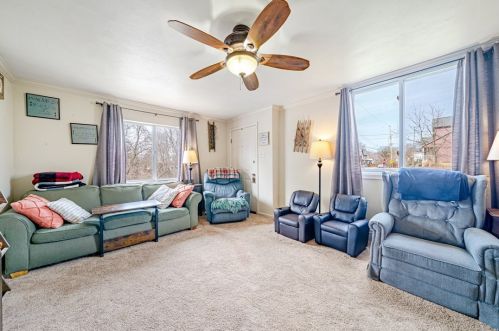 2703 Kansas St, Mckeesport PA  15132-7841 exterior