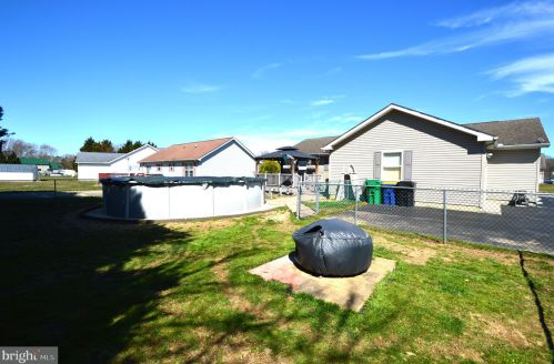 688 Quaker Hl Rd, Magnolia DE  19962-2201 exterior