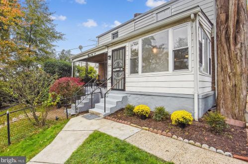 816 Division Ave, Washington, DC 20019-5515