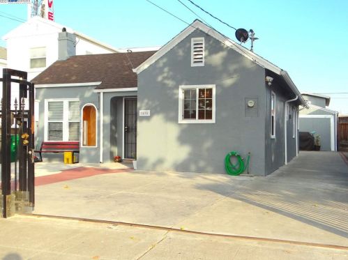 1434 Havenscourt Blvd, Oakland CA  94621-3628 exterior