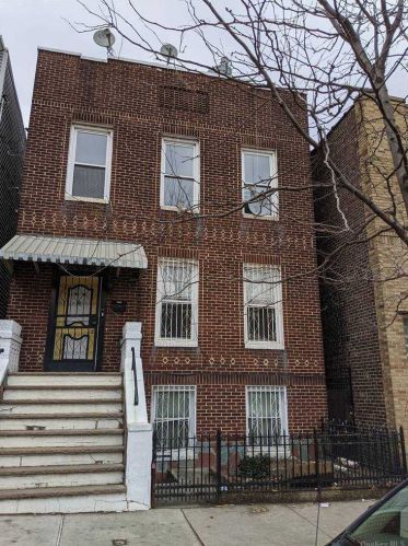 32-17 38th Ave, Long Island City, NY 11101-6019