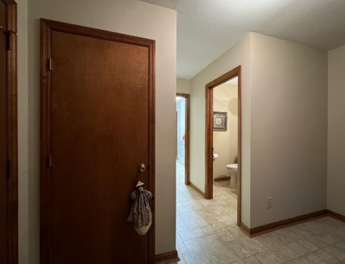 1 Cedar Pt, Newport KY  41076-1743 exterior