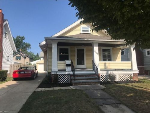 2147 Wyandotte Ave, Cleveland, OH 44107-6148