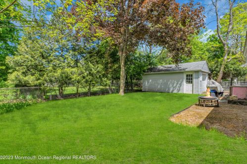 407 Berkshire Rd, Ridgewood NJ 07450-5533 exterior