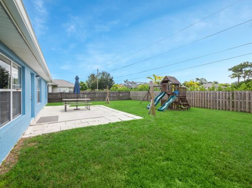 566 Sea Holly Ter, Port Saint Lucie FL  34984-3552 exterior