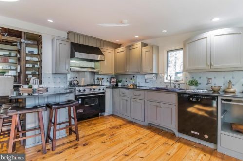 23 Dunminning Rd, Newtown Square PA  19073-1801 exterior