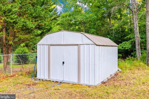 179 Land Or Dr, Ruther Glen VA  22546-1074 exterior