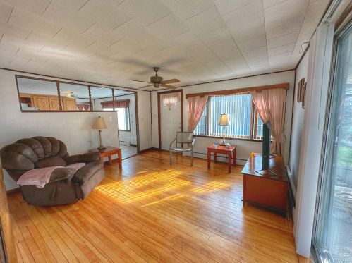 79 Blueberry Rdg Rd, Unity NH 03773-2400 exterior