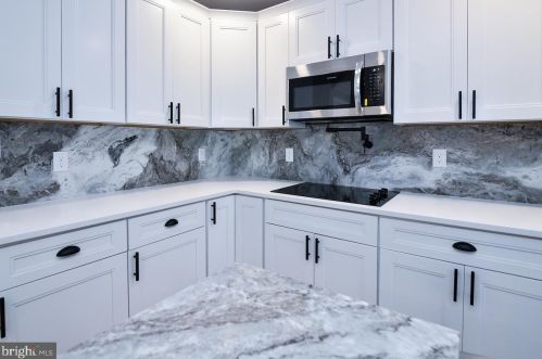 380 Ivy Mills Rd, Glen Mills PA  19342-1424 exterior