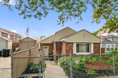 395 Pennyfield Ave, Bronx, NY 10465-3446