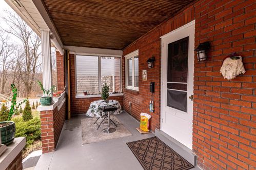 7 Homekort Ave, Pittsburgh, PA 15229-1608