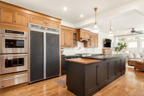 638 Franklin St, Denver CO  80209-4503 exterior