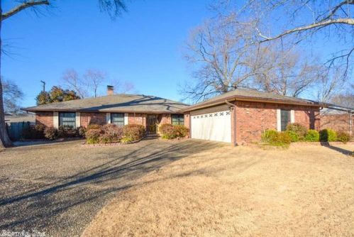 1400 Coolhurst Ave, North Little Rock, AR 72120-5014