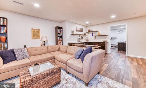 309 Meadow View Ln, Lansdale PA  19446-5932 exterior