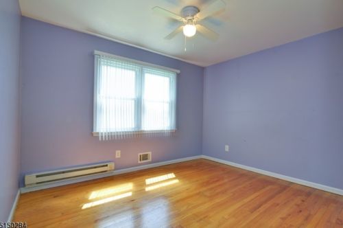 6 Sandra Rd, East Amwell Township NJ  08551-1009 exterior