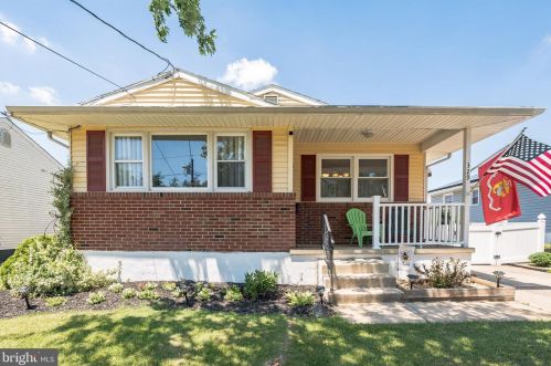 329 Roberts Ave, Gloucester, NJ 08031-2713