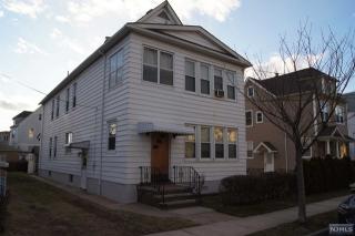 19 Albert St, Outwater, NJ 07026-2155