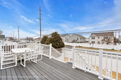 1950 Railway Ave, Pelican Island NJ  08751-1241 exterior