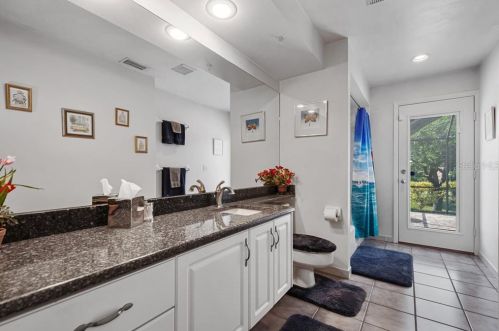 6017 Pier Pl Dr, Lakeland FL 33813-3786 exterior