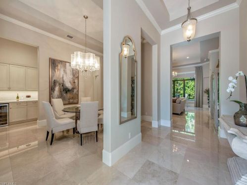 2289 Residence Cir, Naples, FL 34105-3084