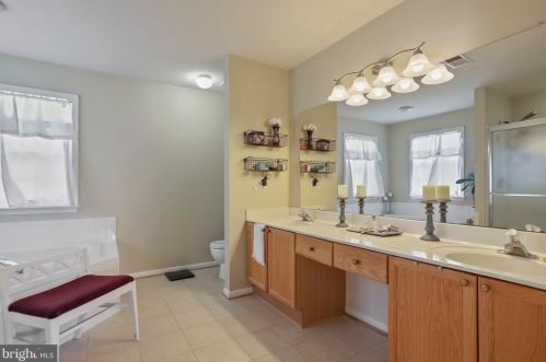 436 Spyglass Hill Dr, Charles Town WV  25414-4053 exterior