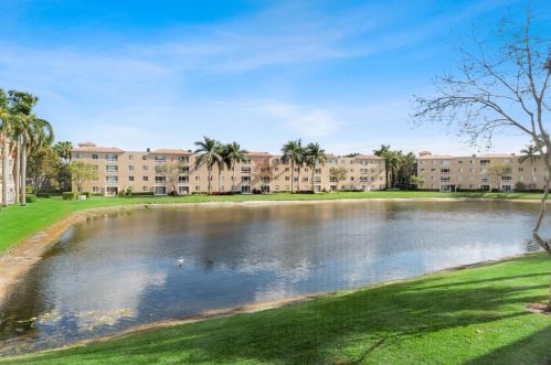 12529 Imperial Isle Dr, Boynton Beach FL  33437-7219 exterior