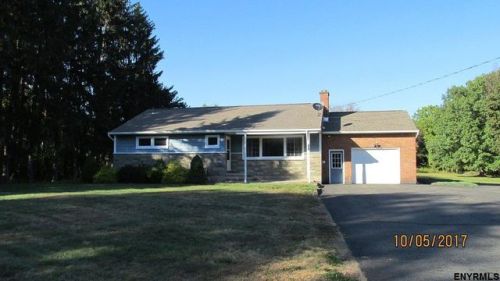27 Wing Rd, Schenectady, NY 12148-1202