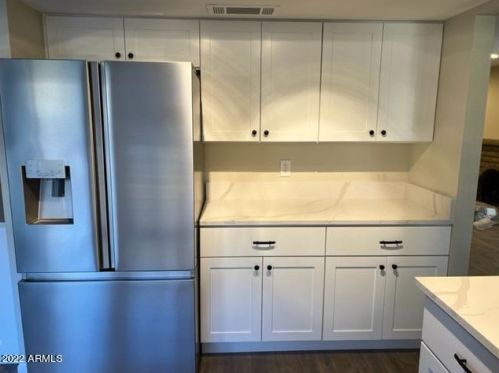 14246 41st Ave, Phoenix AZ 85009-1255 exterior