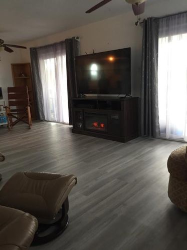 4603 Mallard St, Hitchcock, TX 77563-2433