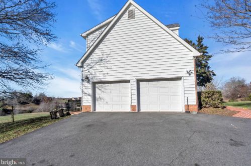 13140 Ada Ln, Nokesville VA  20181-3326 exterior