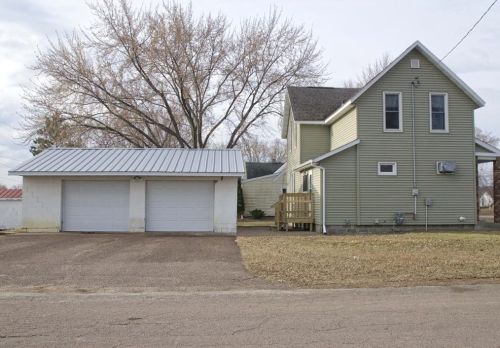 50674 2nd St, Cleghorn, WI 54738-5007