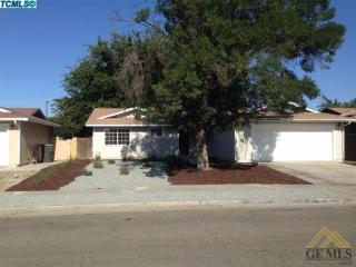 1154 Sparrow Dr, Hanford, CA 93230-5762