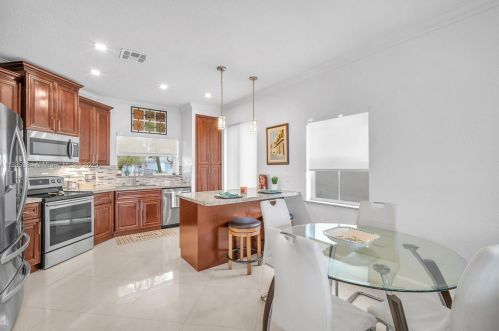 18552 18th St, Hollywood FL  33029-3806 exterior