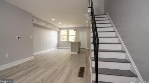 6140 Lindbergh Blvd, Philadelphia, PA 19142-3414