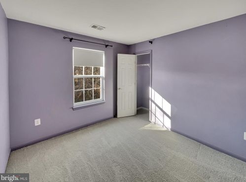 5771 Rhode Island Dr, Woodbridge VA  22193-3830 exterior