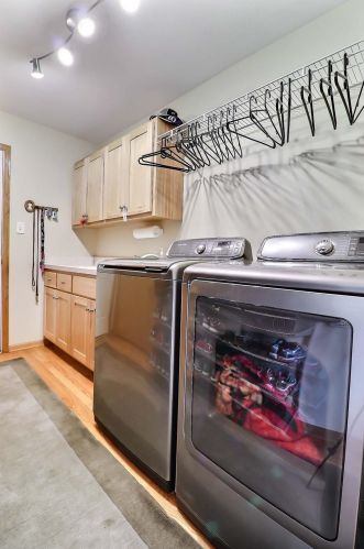 714 Hilbrich Ct, Dyer IN  46311-2775 exterior