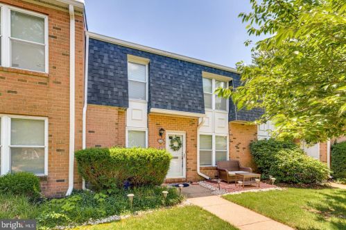 1120 Harbour Dr, Palmyra, NJ 08065-1206