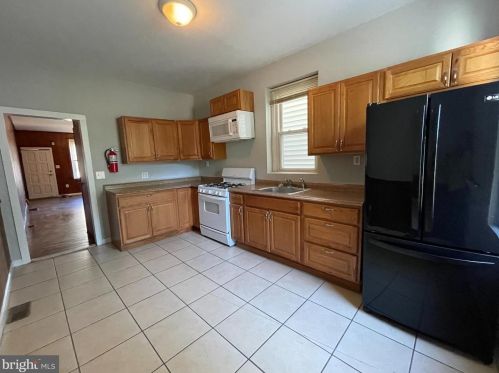 428 Hunter St, Gloucester NJ  08030-2017 exterior