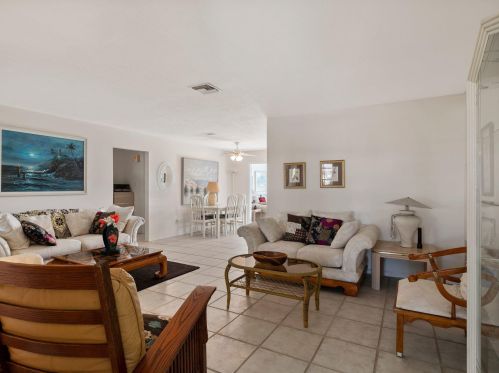 2873 Pine Valley St, Fort Pierce, FL 34952-5775