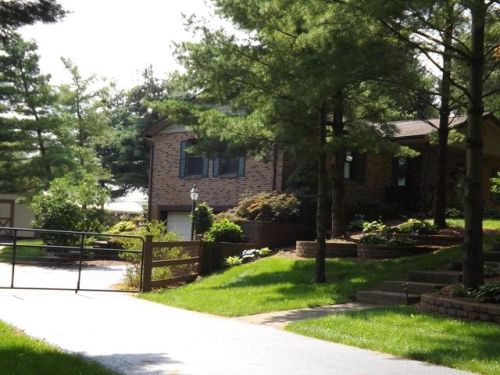 1720 Galena Rd, Galena, OH 43021-9540